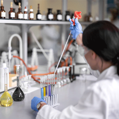 Chemistry researcher