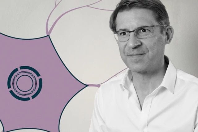 Head shot of Mark Kotter