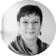 Headshot of Lauren Black