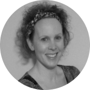 Head shot of Manon Beekhuijzen.