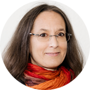 Head shot of Dr. Ulrike Herbrand.