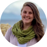 Head shot of Courtney Wachtel