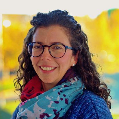 Lauren Schewitz-Bowers Headshot
