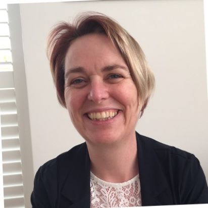 Mira Wenker Headshot